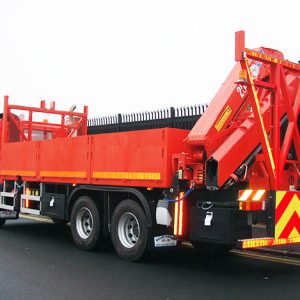 26 ton Aluminium dropside body with crane